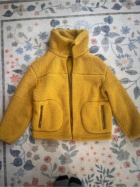 Universal Threads - Sherpa Jacket in Mustard Yellow - Size Small